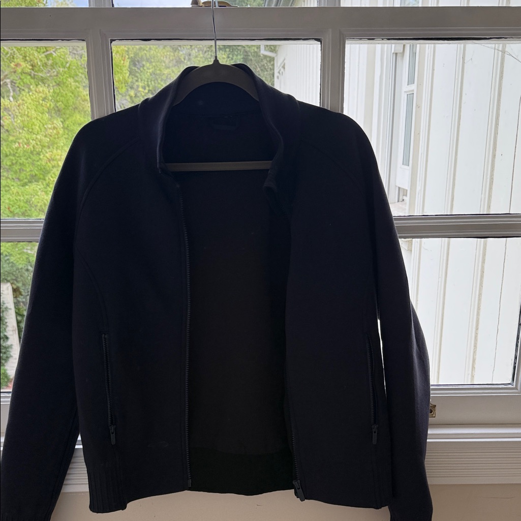 Lululemon Zip Up Jacket / Navy Blue
